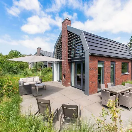 Beautiful New With Hot Tub
