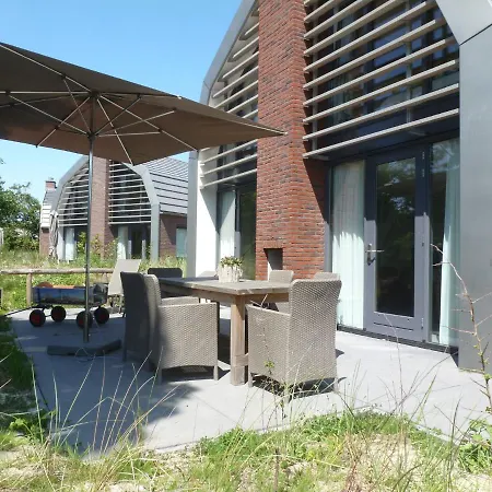 Beautiful New With Hot Tub Holiday home Egmond aan den Hoef
