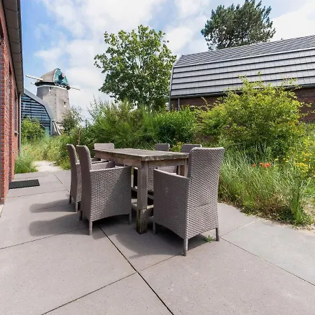 Beautiful New With Hot Tub Holiday home *