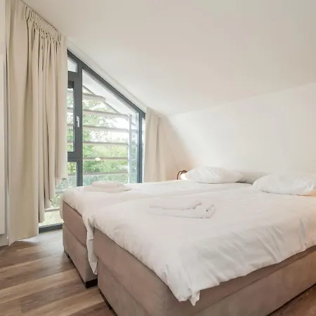 Beautiful New With Hot Tub Holiday home Egmond aan den Hoef