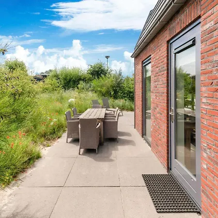 Beautiful New With Hot Tub Holiday home Egmond aan den Hoef