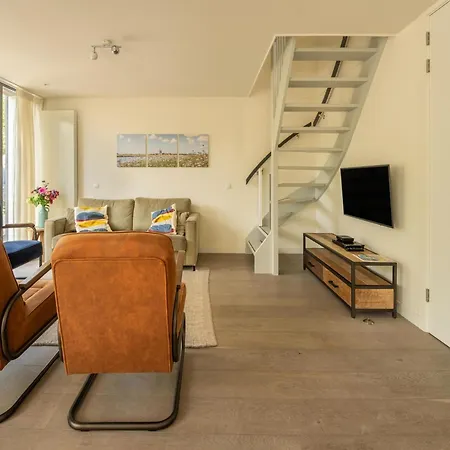 Beautiful With Terrace Holiday home *